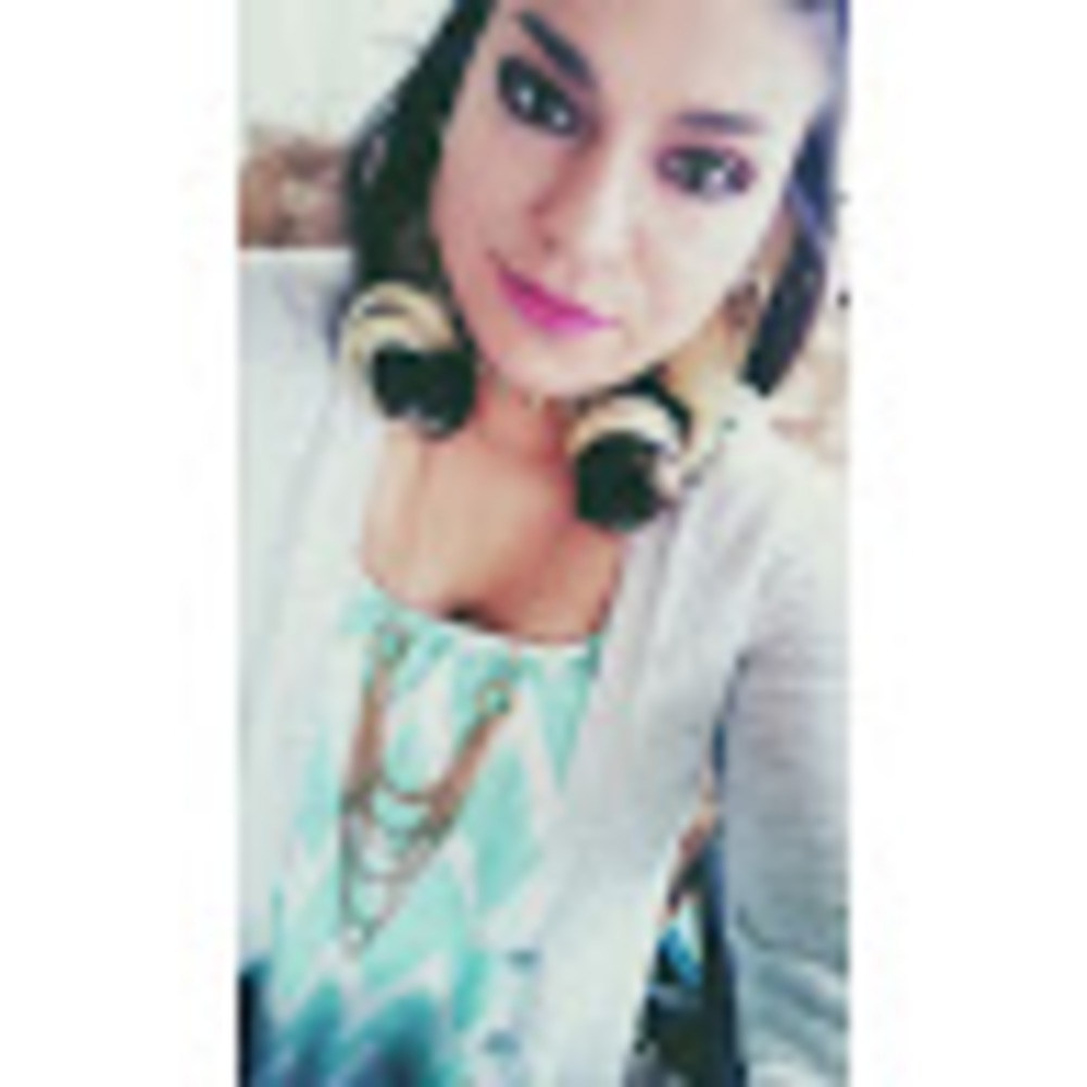 Meet your Posher, Amanda